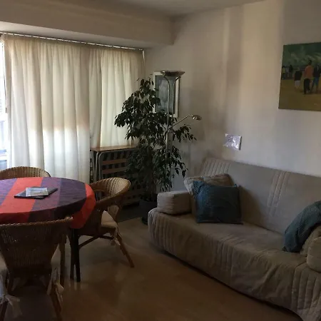 Studio Budget דירה